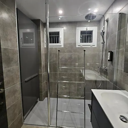 Apartmán Les Pieds Dans L'eau Avec Terrasse Et Jardin Bandol